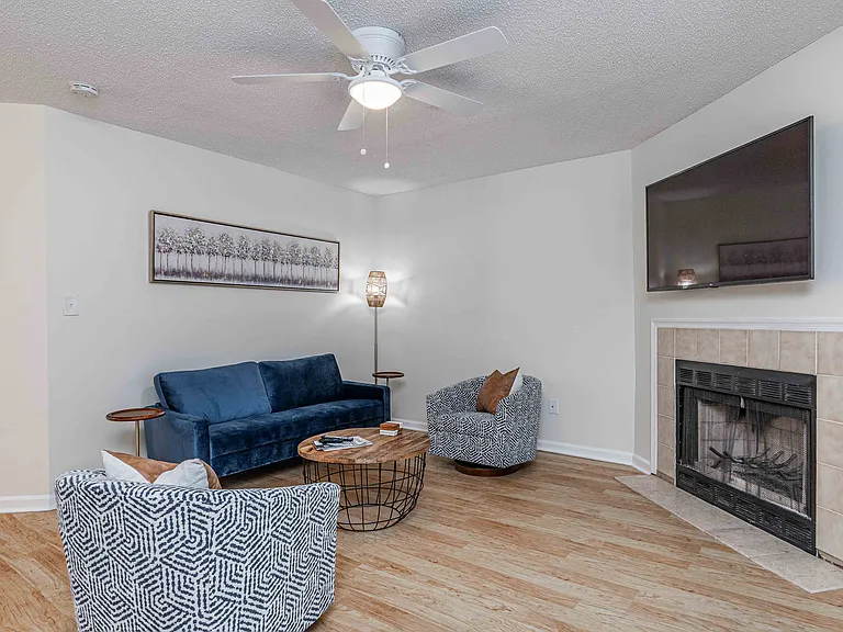1850 Atlantic Dr #633 — Photo 6