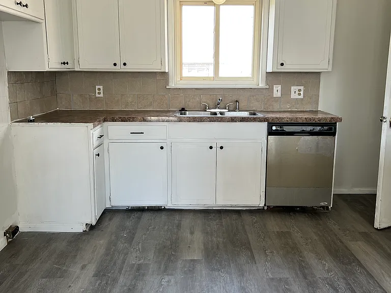 kitchen, new floor, new paint, new countertop and backsplash. will install new dishwasher