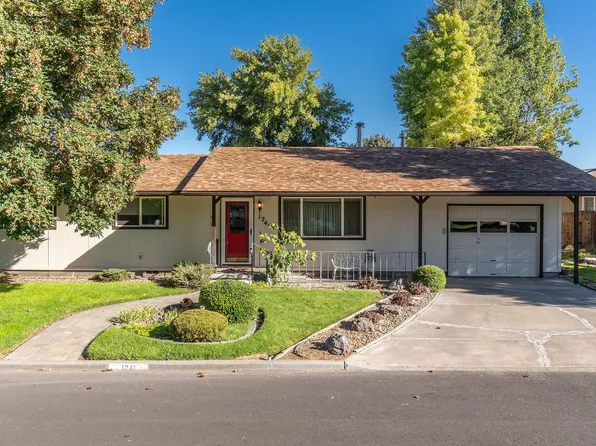 1241 SE 7th St, Prineville, OR 97754