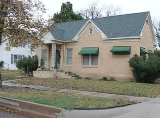 900 N Broadway St, Ballinger, TX 76821