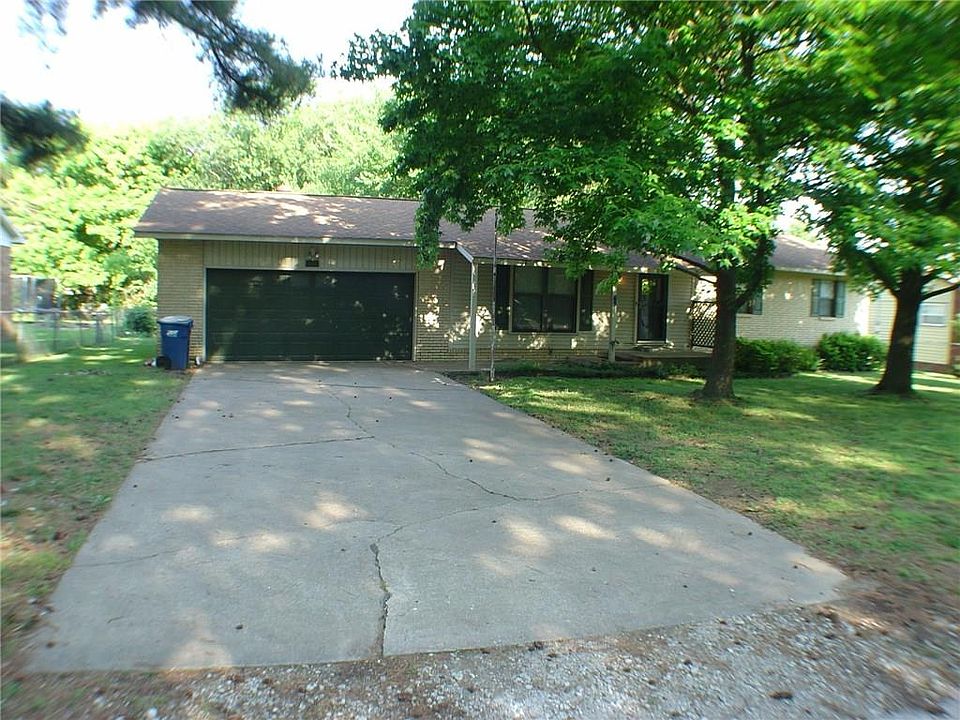 1st image of 211 NW K St
