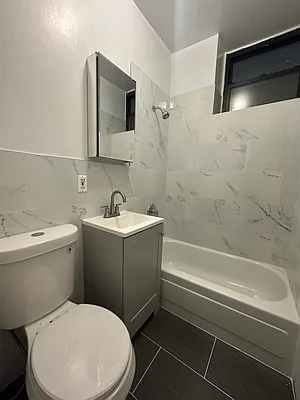 Rented by Peter R. Hungerford, LREB | media 22