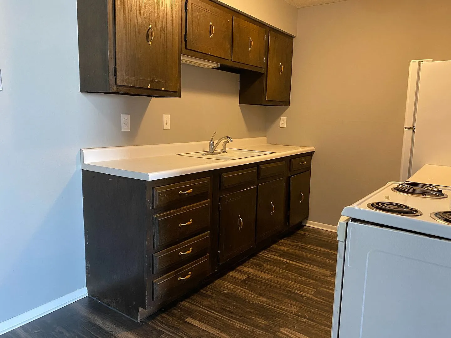Ravenwood Rd Apartments — Photo 2