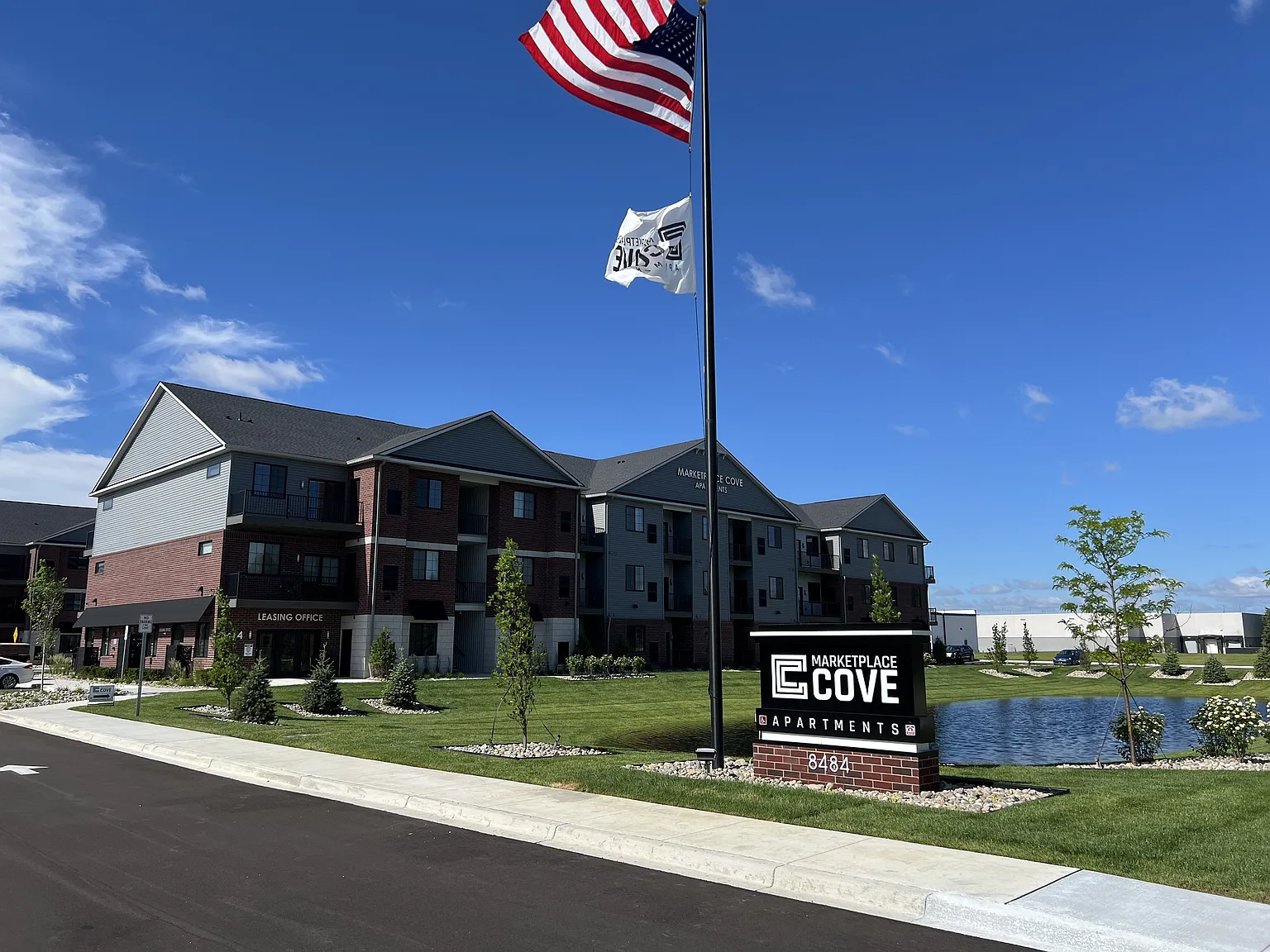 Marketplace Cove — Photo 4