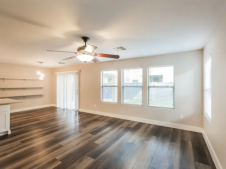 21118 E Stonecrest Dr — Photo 4