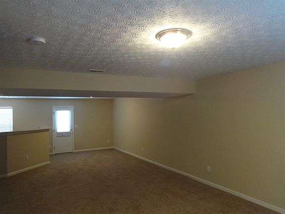 3rd image of 6265 Bellinger Dr