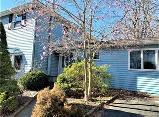 70 Bindloss Rd, Mystic, CT 06355