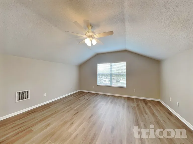 221 Fern Gulley Dr — Photo 21