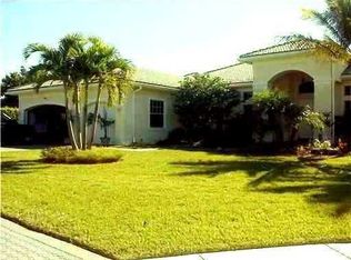 14816 SW 35th St, Davie, FL 33331