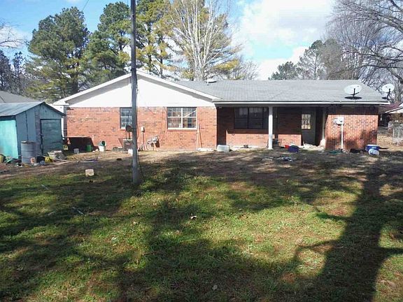 2nd image of 3204 Sexton St