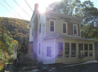 51 South St, Port Clinton, PA 19549