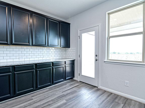 5th image of 13306 Bottom Land St