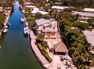 250 Apache St, Plantation Key, FL 33070