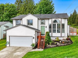8029 Crown Ridge Blvd, Arlington, WA 98223