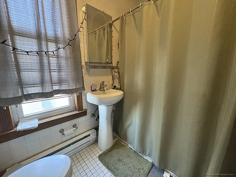 19 Ashford St #1 — Photo 8