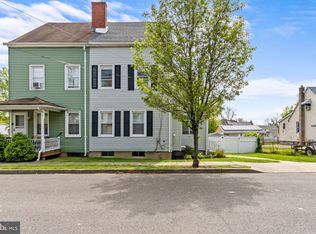 214 Front St, Fieldsboro, NJ 08505