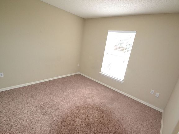3rd image of 7379 Overland Park Blvd W