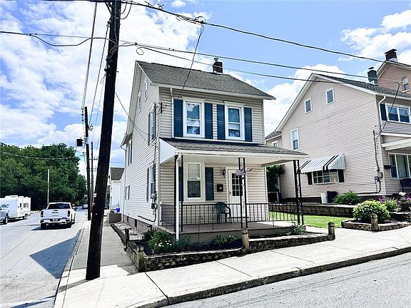 3rd image of 341 Peach St