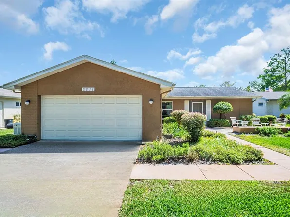 2814 Lomond Dr, Palm Harbor, FL 34684