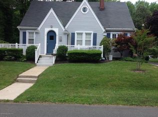 23 Oak Ave, Ocean, NJ 07712