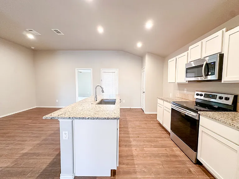 10424 Waverly Ave — Photo 27