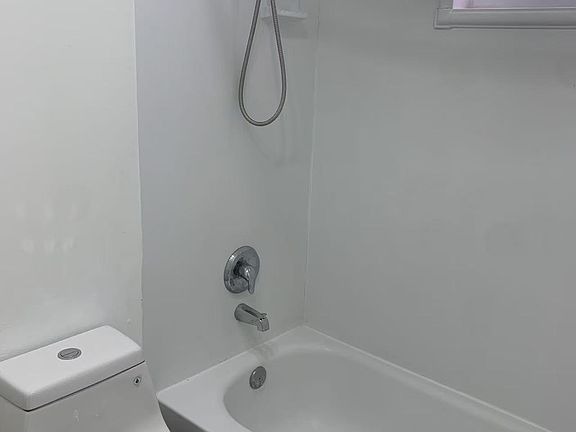 5th image of 3520 SW 20th St