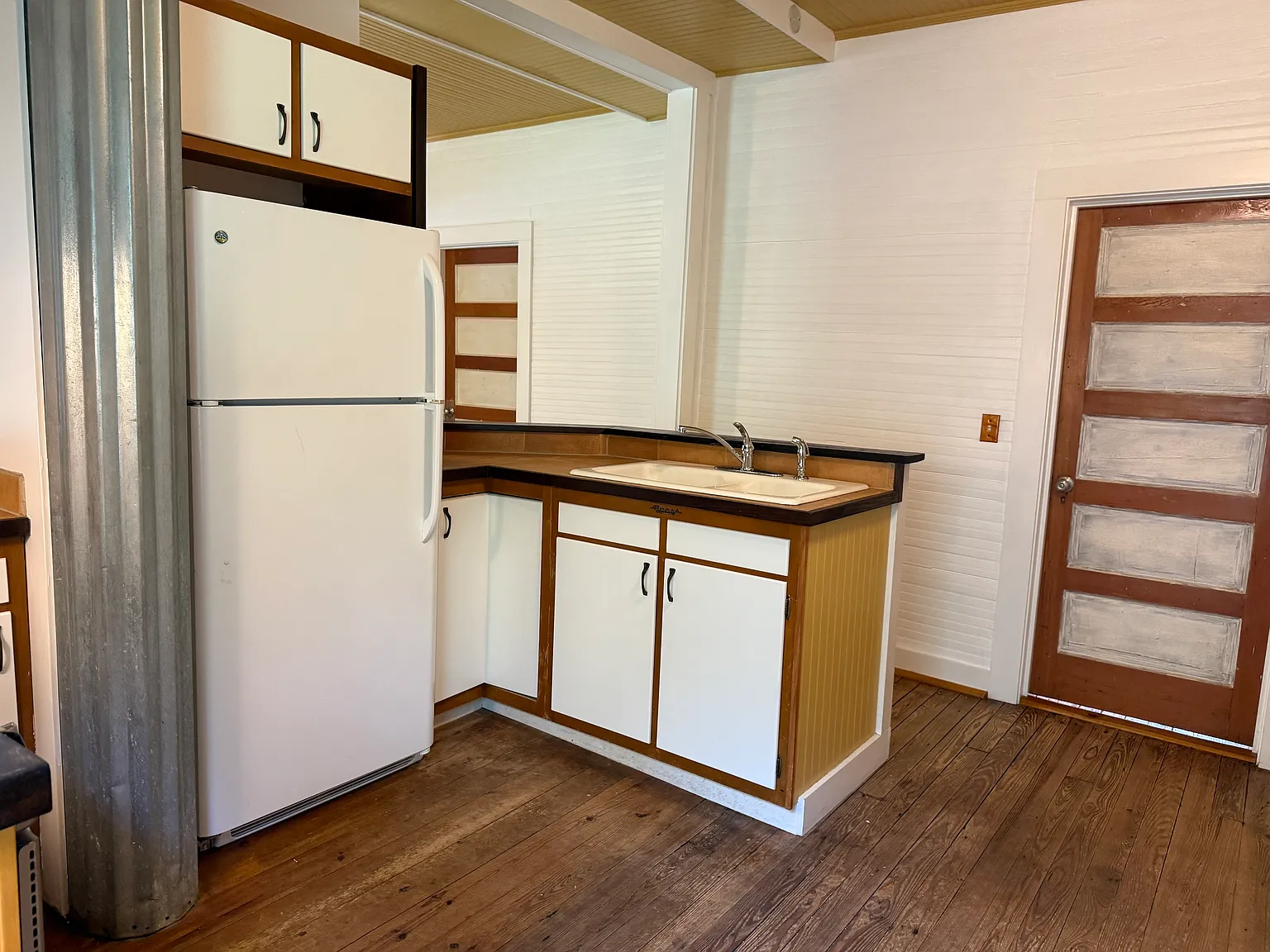 2 bed, 850 sqft, $1,650 — Photo 3