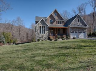 35 Wet Stone Trl, Waynesville, NC 28786