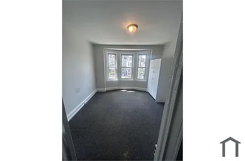 1341 Green St Photo 1