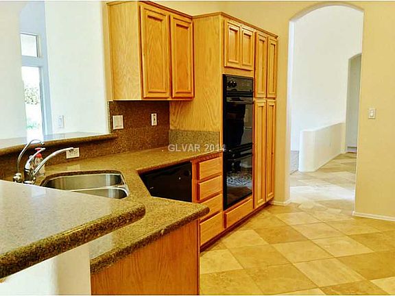 5th image of 10912 Black Ledge Ave