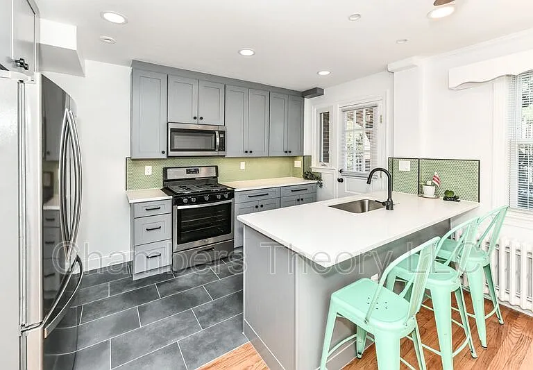2230 Observatory Pl NW — Photo 6