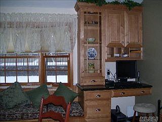 4th image of 111 Breeze Ave