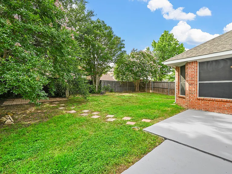 1711 Peregrine Dr — Photo 28