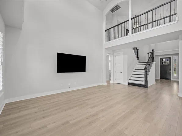 2323 Cantata Cv, Round Rock, TX 78681