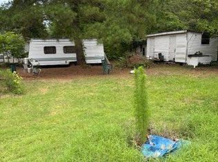 1993 Mark Pine Rd, Hayes, VA 23072