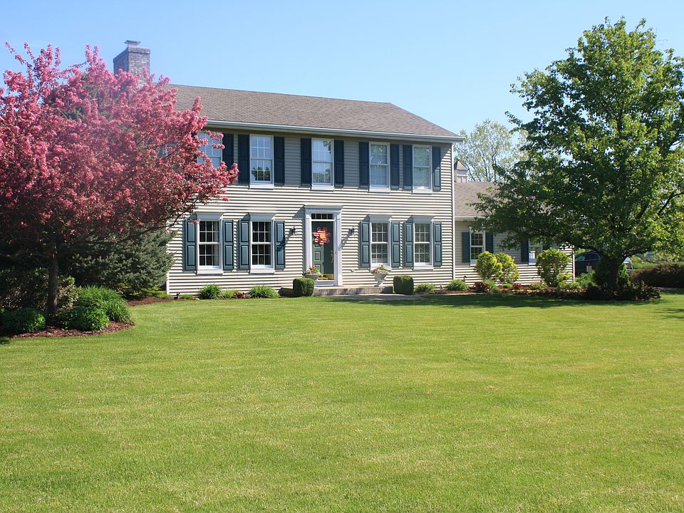 1st image of 5585 Pettis Ln NE
