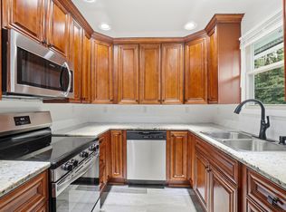 5007 Holbrook Dr, Columbus, OH 43232