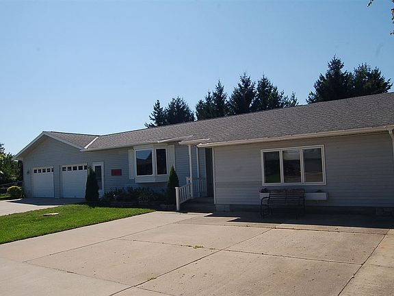 2nd image of 1009 Saint Johns Dr