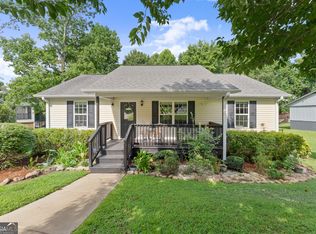 1738 NW Lanier Springs Dr, Gainesville, GA 30504