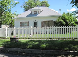 504 3rd St E, Roundup, MT 59072
