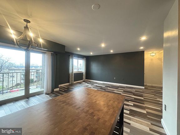 5th image of 1604 Renate Dr APT 202