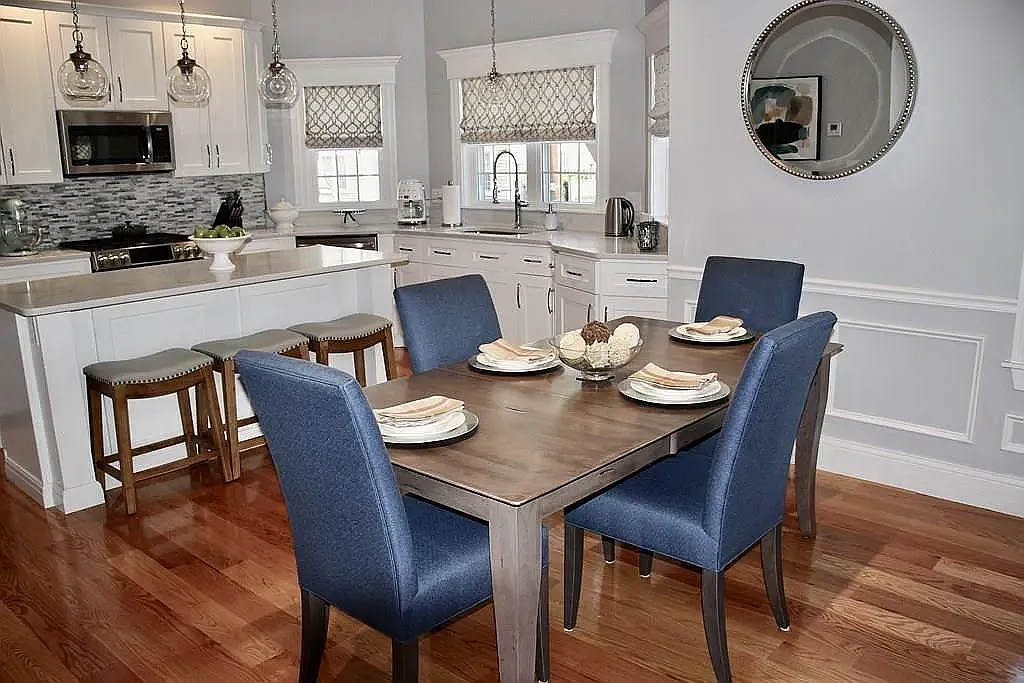 3 bed, 2.5 bath, 1700 sqft, $4,000 — Photo 4