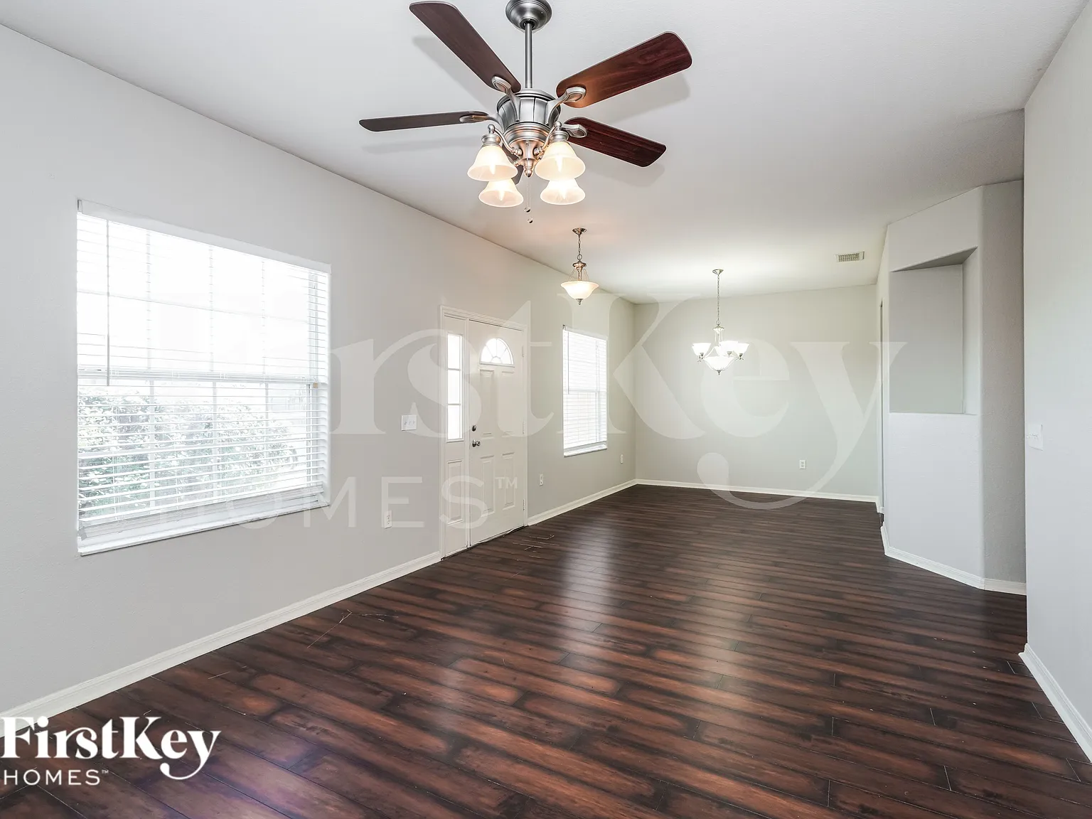 4 bed, 3.0 bath, 2018 sqft, $2,335 — Photo 2