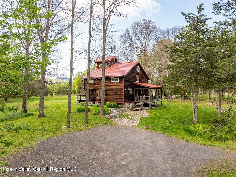 1st image of 348 Libertyville Road