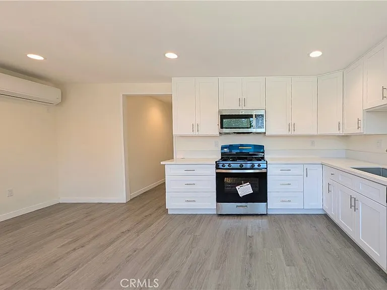 1575 1/2 Munson Ave #1/2 — Photo 10
