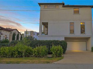 5120 Blossom St, Houston, TX 77007