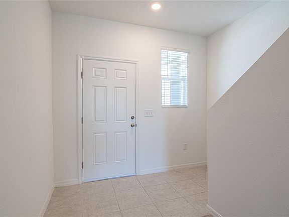 3rd image of 205 Mandovi St