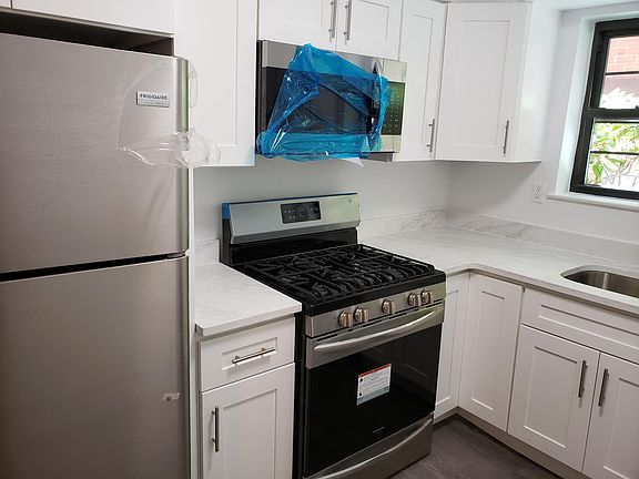 4th image of 22043 67th Ave #A