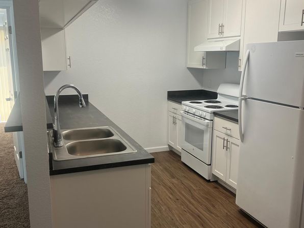 1090 Shadowbrook Way APT 34