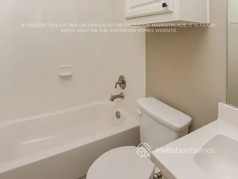 1014 Finsbury Ln — Photo 13